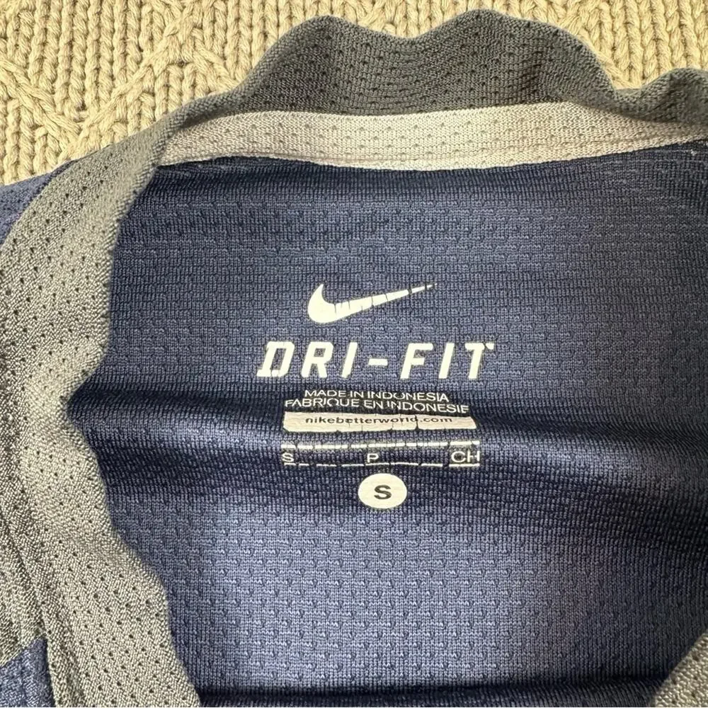 Nike Boys Youth Navy and Charcoal Dri-FIT Tee Small